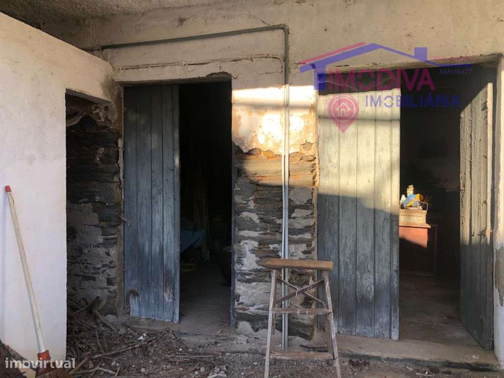 CASA SENHORIAL E TERRENO, CASTANHEIRA DE PERA-36