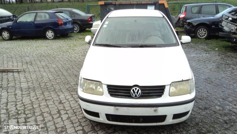 Volkswagen Polo 1.9 SDI Van 2001 - Para Peças - 1