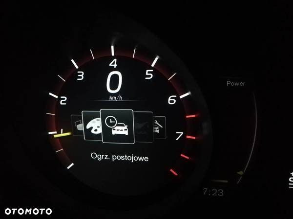 Volvo V40 T4 Drive-E R-Design Momentum - 21
