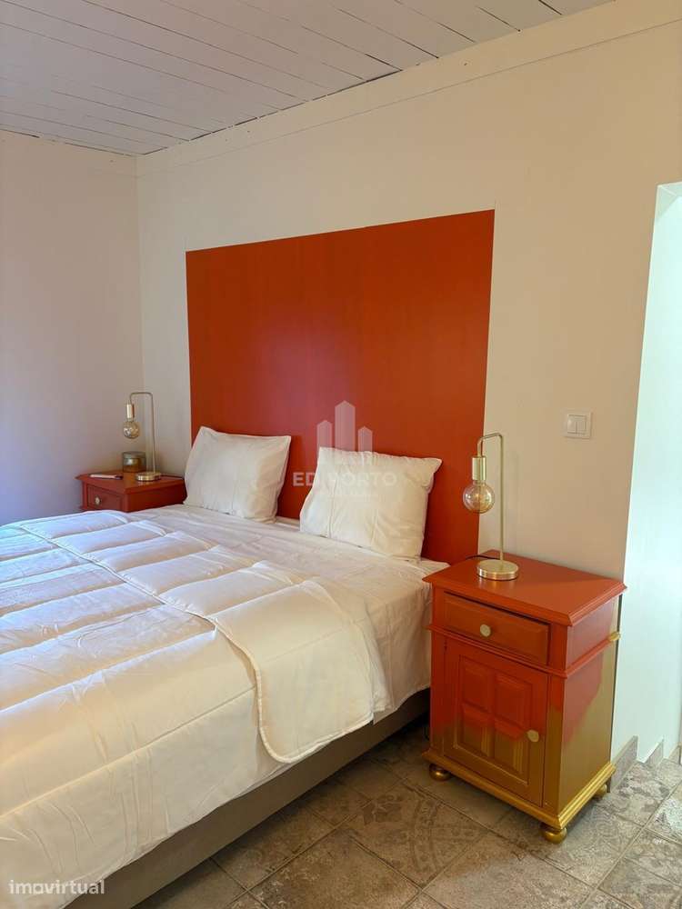 Casa  de 1799 a ser  totalmente reabilitada, mantendo o seu cunho his - Grande imagem: 4/16