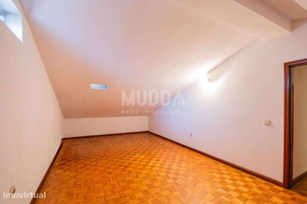 Moradia T4+ com Jardim e Pomar em Escapães, Santa Maria da Feira-22