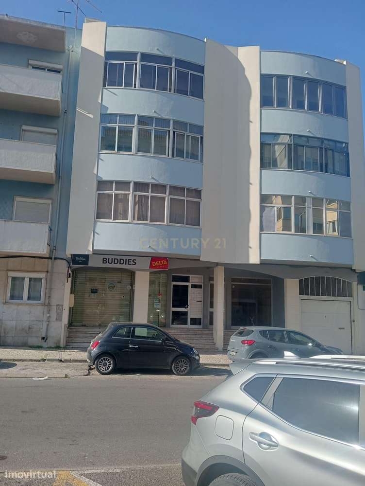 T1 Usado Centro Almada - Oportunidade Única!-11