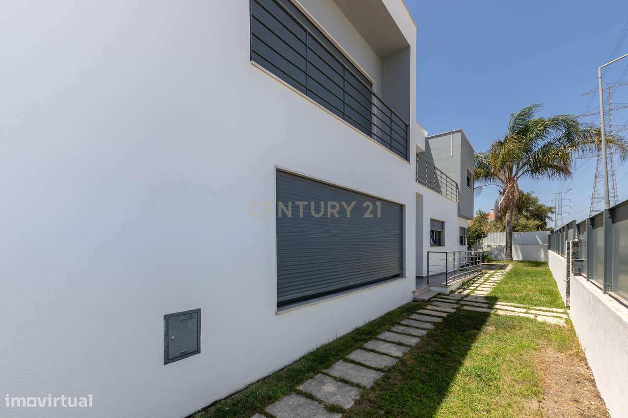 Moradia, 244 m², Gâmbia-Pontes-Alto Guerra - Grande imagem: 4/60