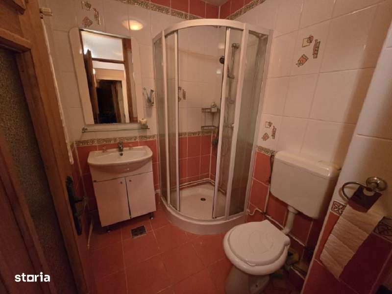 Reșița, apartament 4 camere, 98 mp, etj. 2, Govândari, zona Micro IV-15