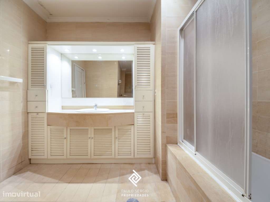 Apartamento T3 Duplex na Maia, próximo do centro da cidade-15