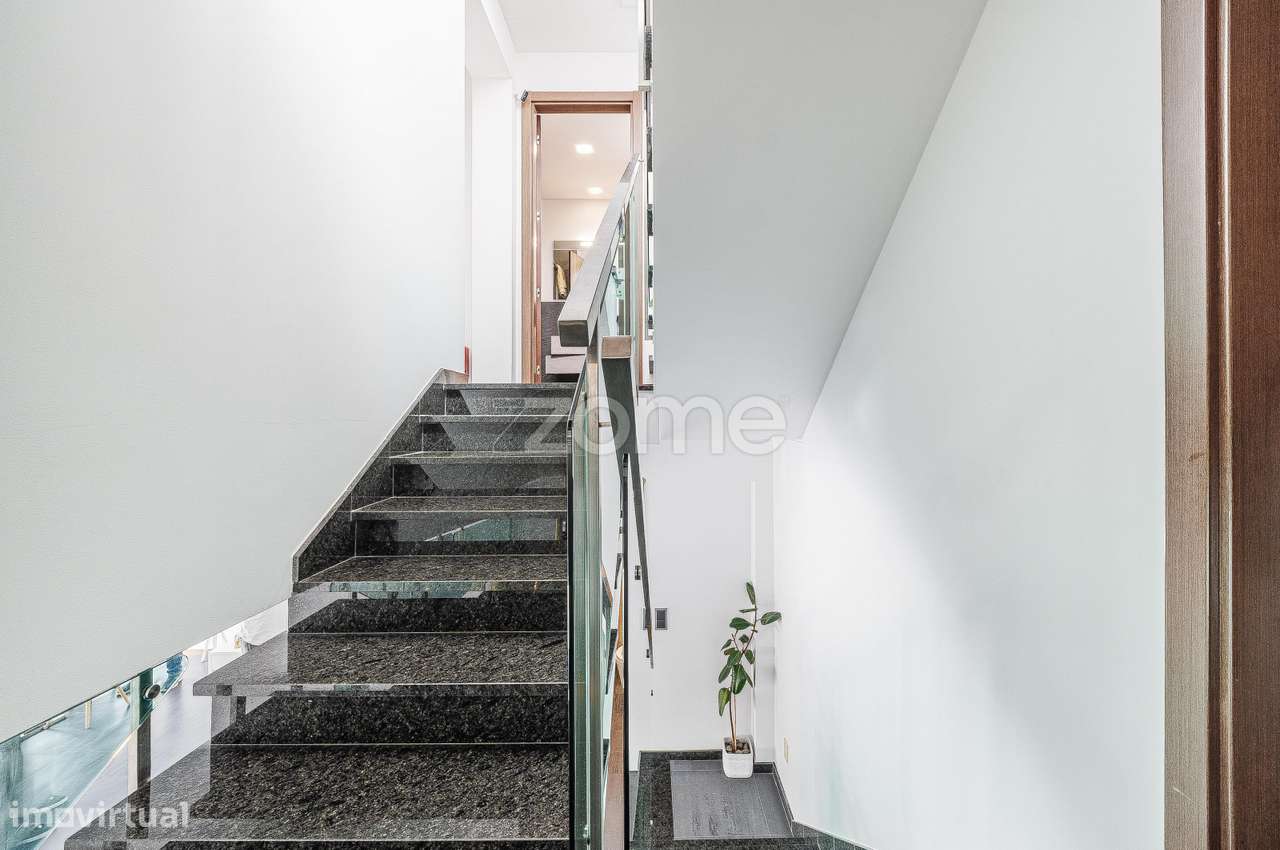 Moradia T3+1 em Condomínio Privado | Oeiras-29