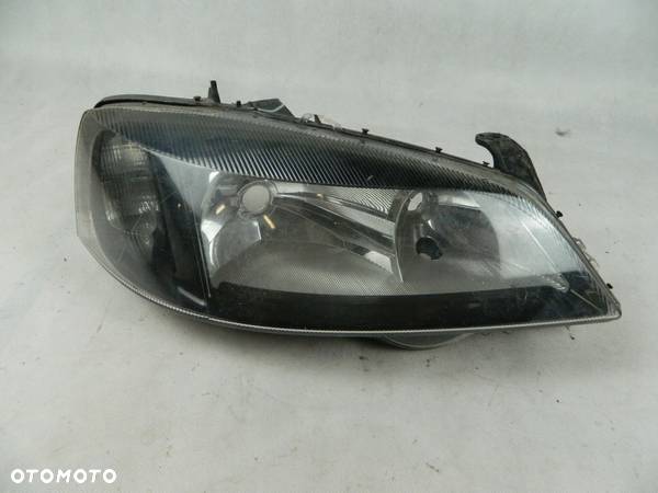 Lampa prawa prawy przód przednia Opel Astra 2 II - 2