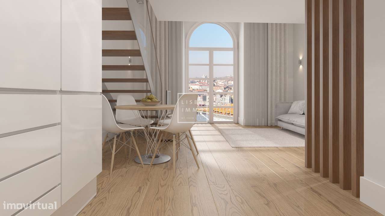 Townhouse, 74,45m2, terraço 35,58m2, completamente reformado, centro h-26