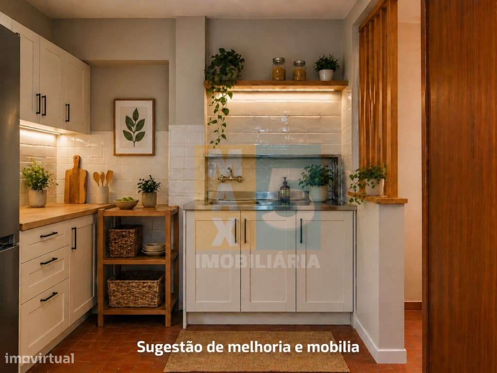T1 com boa luz natural para remodelação total - Vale da Amoreira-12