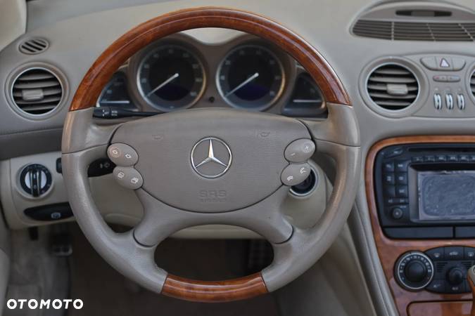 Mercedes-Benz SL 500 - 27