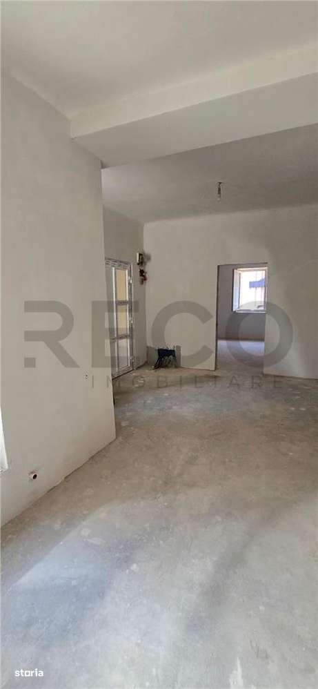 RECO CASA 2 CAMERE ZONA CENTRALA - Imagine principală: 5/8