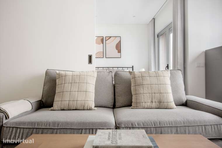 Apartamento T0 com mobília e electrodomésticos,  Arroios - Grande imagem: 2/18