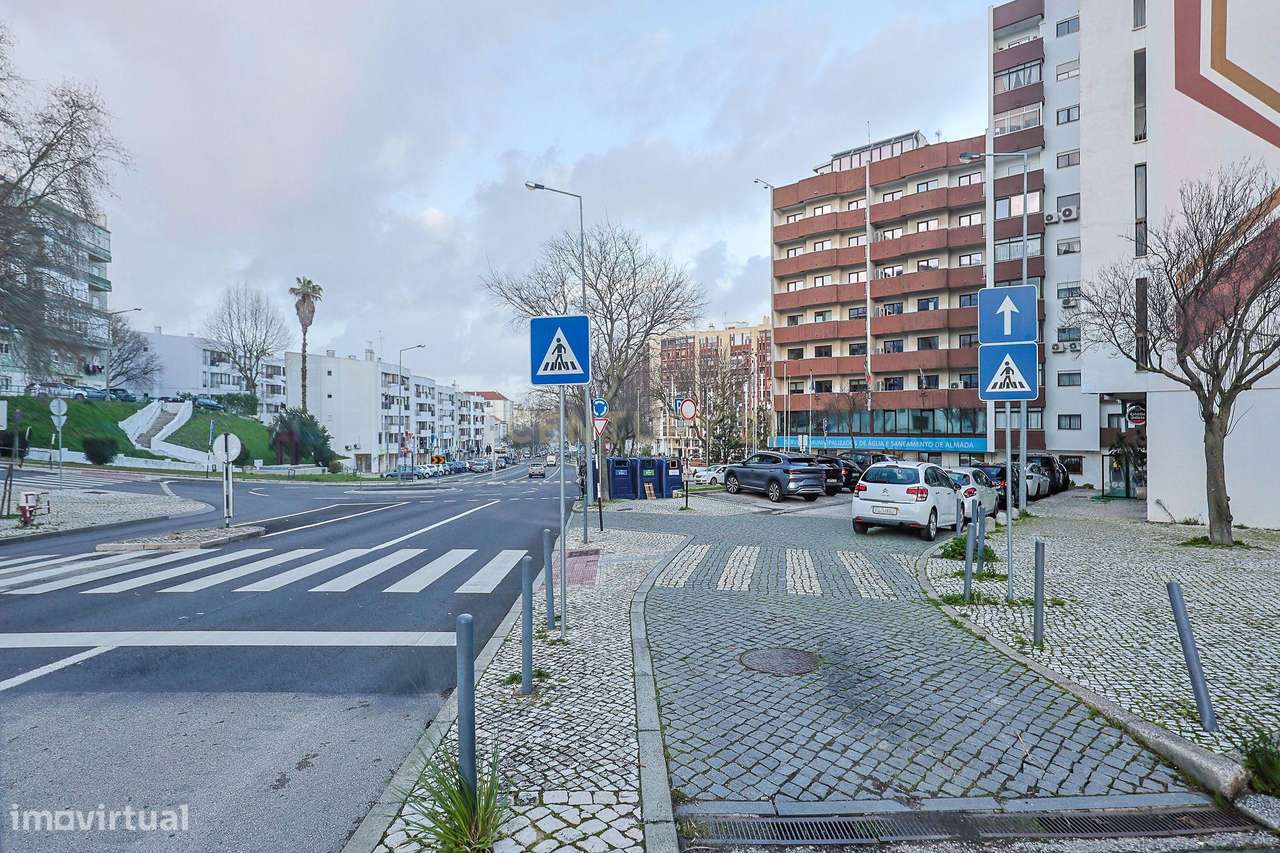 T1 Apartamento em Almada-14