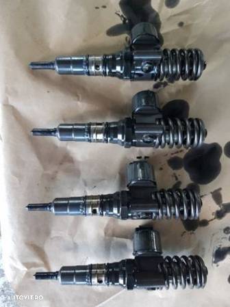 Injectoare injector Bosch pt Mitsubishi Outlander Lancer 2.0D pompe duse - 1