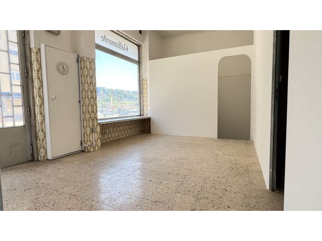 Loja 120m2 em 2 pisos em Queluz - PSP - Grande imagem: 2/22