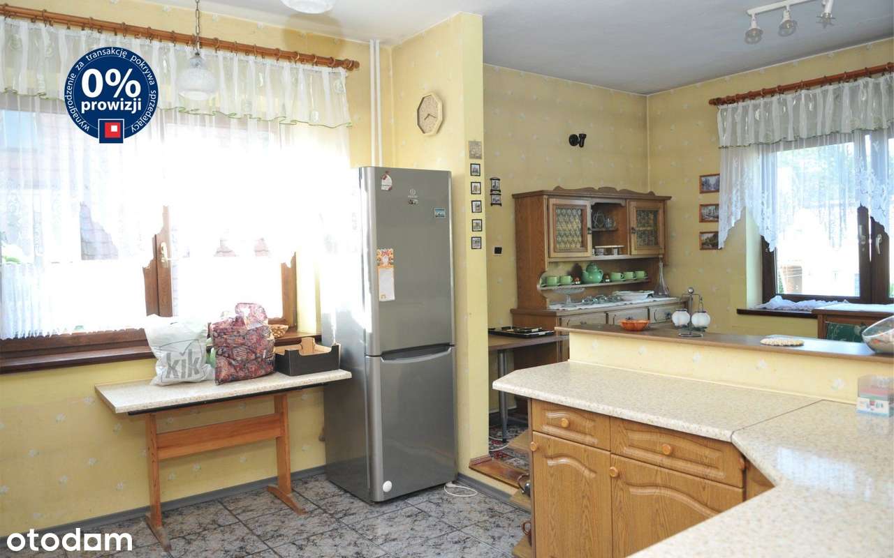 Dom dwurodzinny (3 niezależne wejścia), 300m2, 9 pokoi .-13