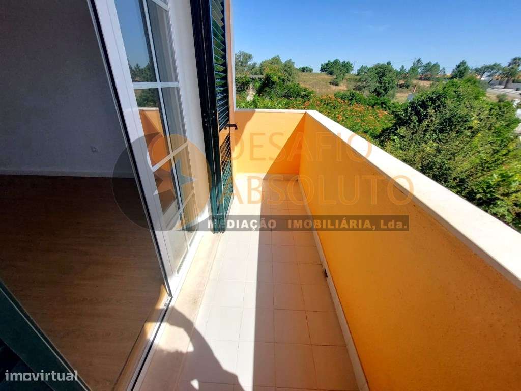 Moradia em Banda T4 c/ Piscina e Garagem. Quinta da Serralheira - S...-30