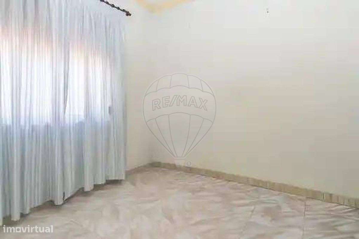 Moradia T6 para venda-32