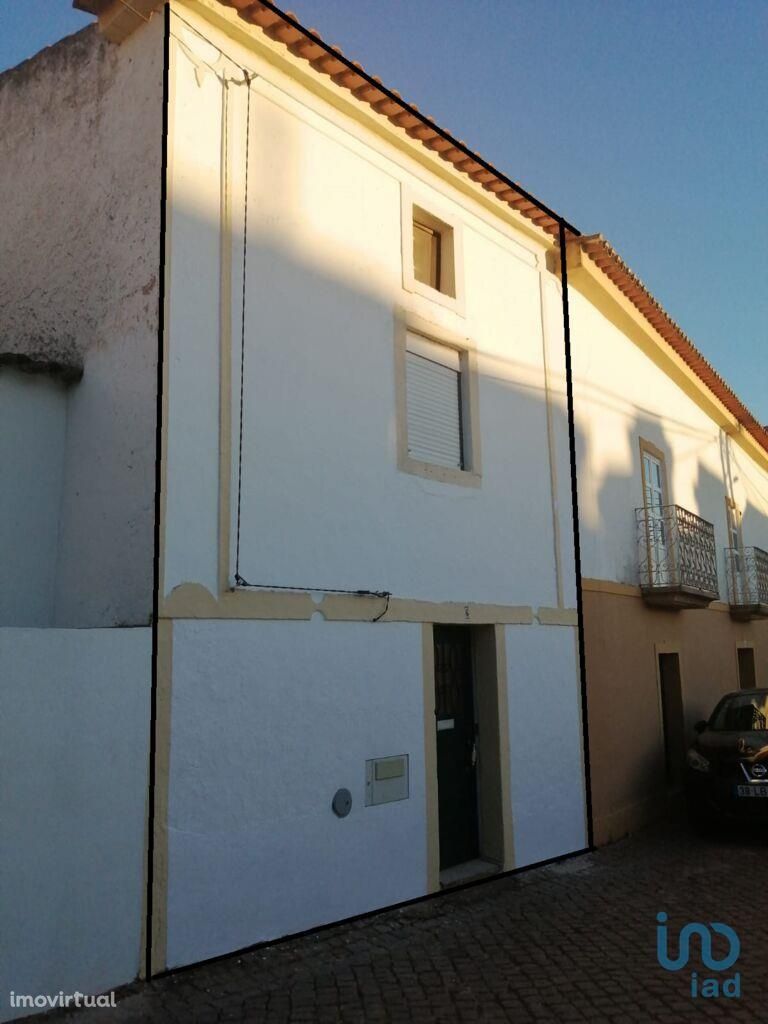 Casa T2 em Portalegre de 135,00 m2