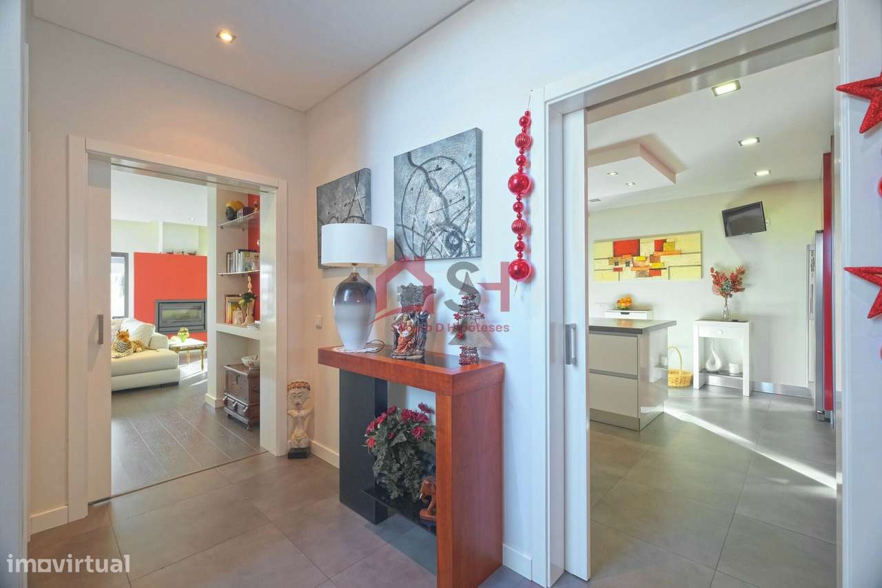 *Deslumbrante Moradia T4, Independente – SILVEIRA  *-16