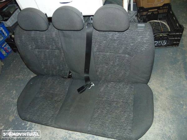 Opel Corsa C 5 portas conjunto bancos - 6