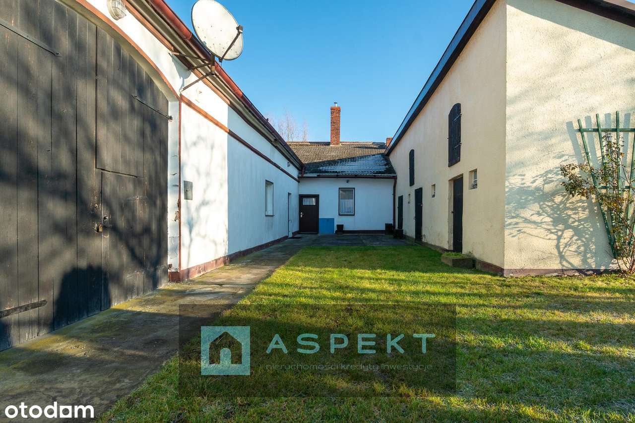 Narok, dom na sprzedaż z zabudowaniami gospodarczymi-1