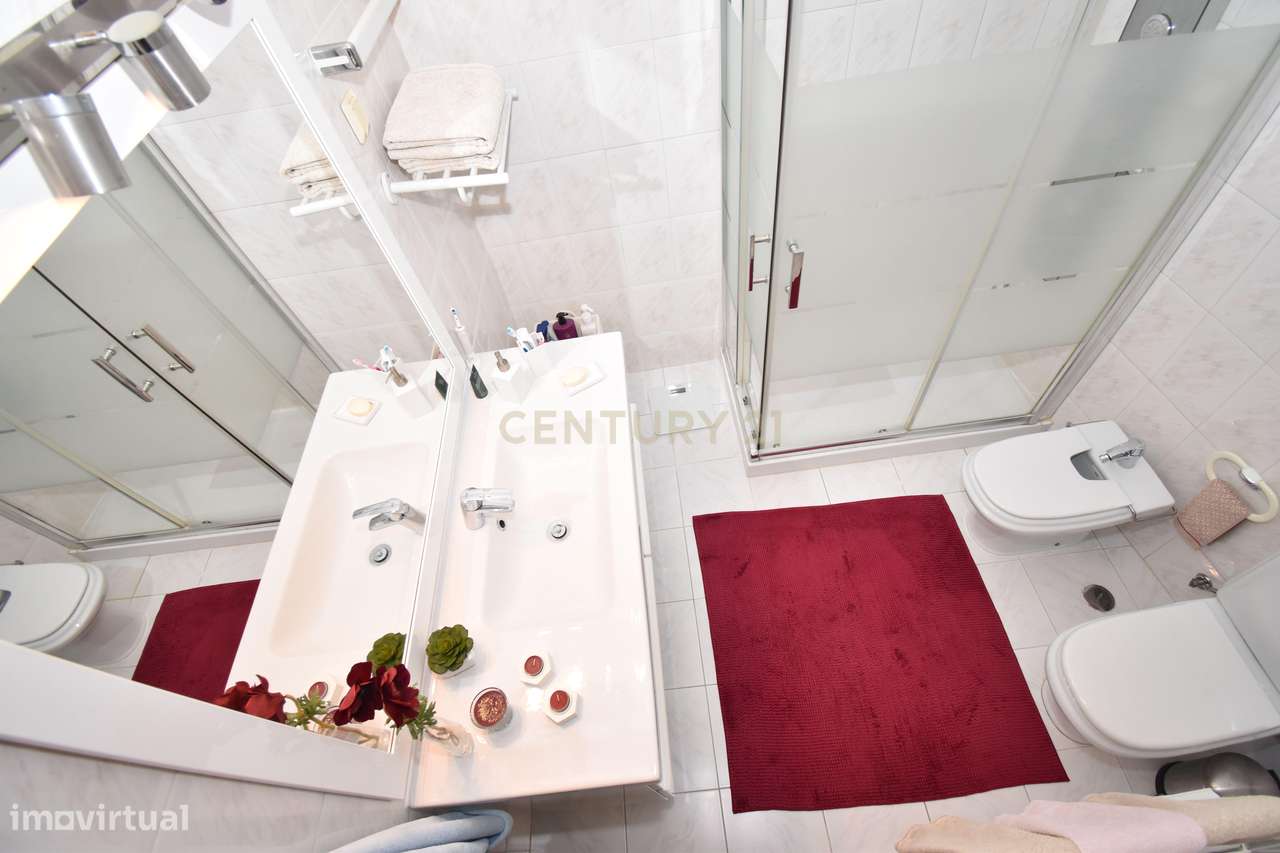 O Refúgio Perfeito entre o Mar e a Cidade. T3 Renovado na Costa da Cap-18