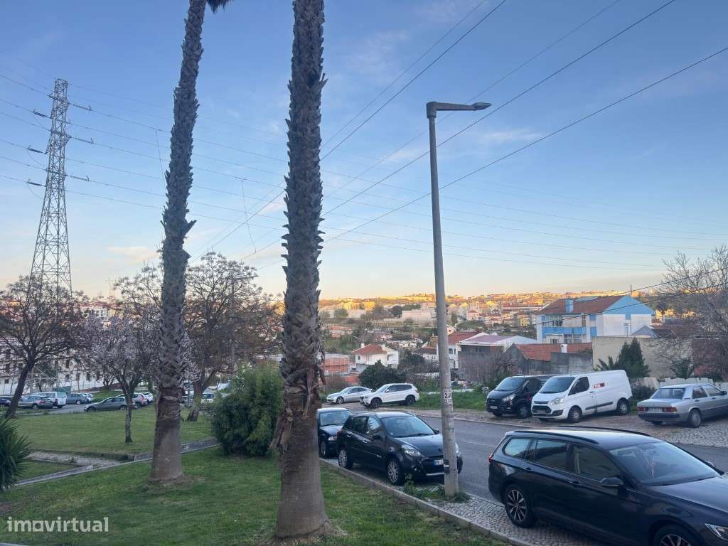 APARTAMENTO T3 - NA RUA CORREIA GARÇÃO - ODIVELAS-41