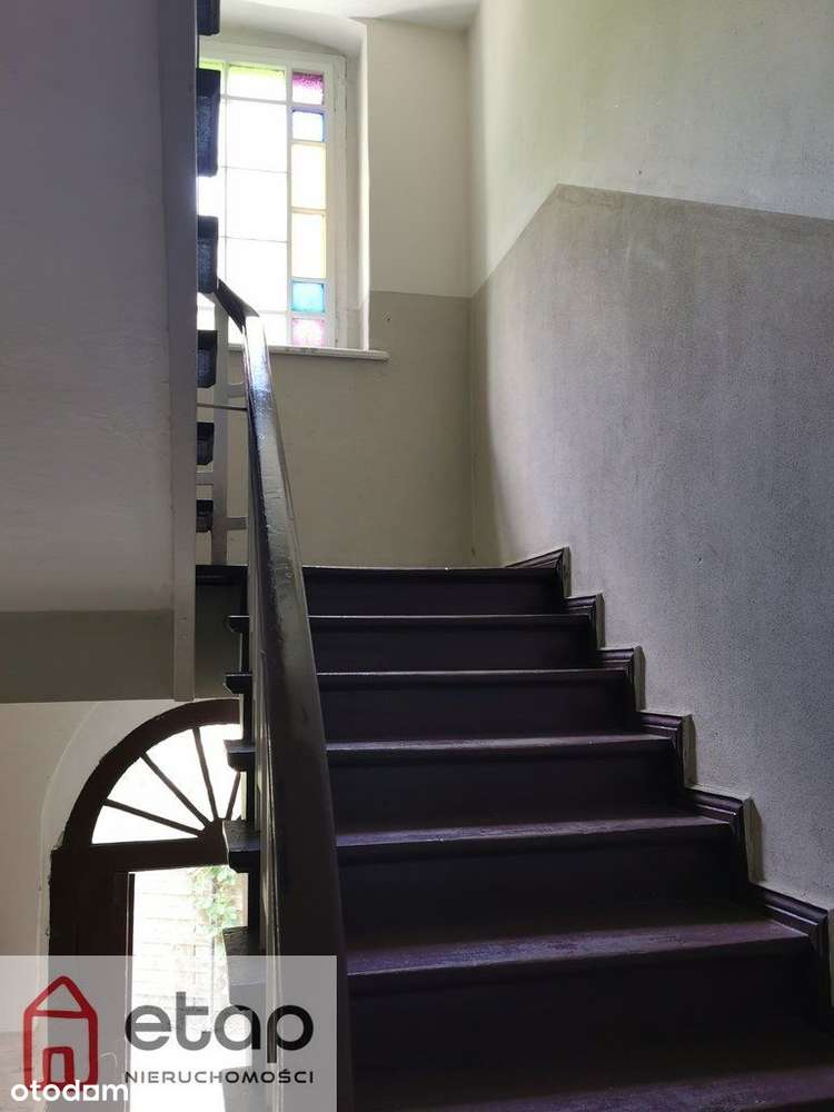 Lokal na sprzedaż w przyziemiu kamienicy-10