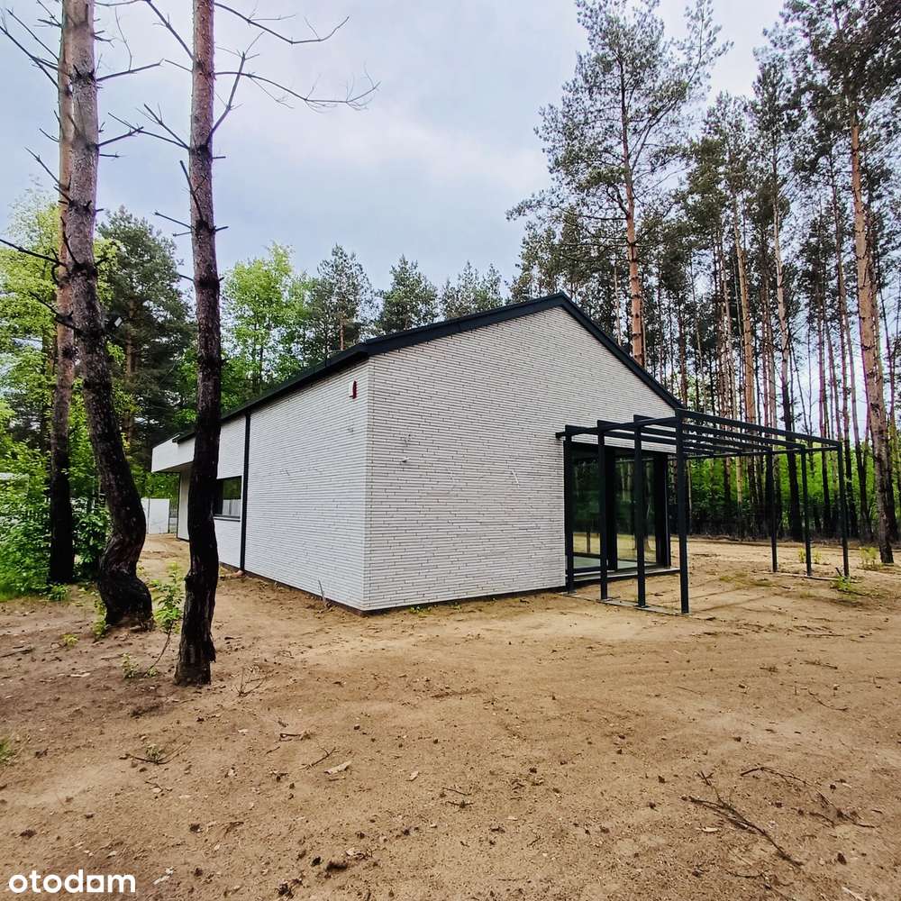 Nowoczesny dom parterowy | Józefów | piwnica | budynek gosp.-12