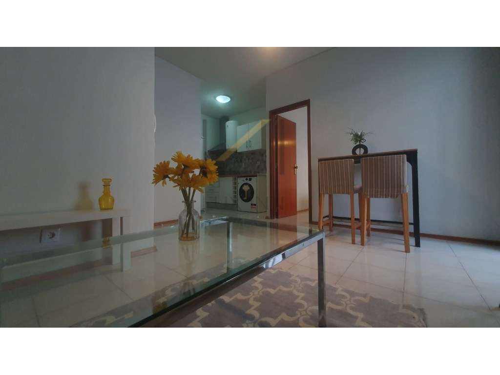 Apartamento T1 totalmente mobilado e equipado - Grande imagem: 4/11