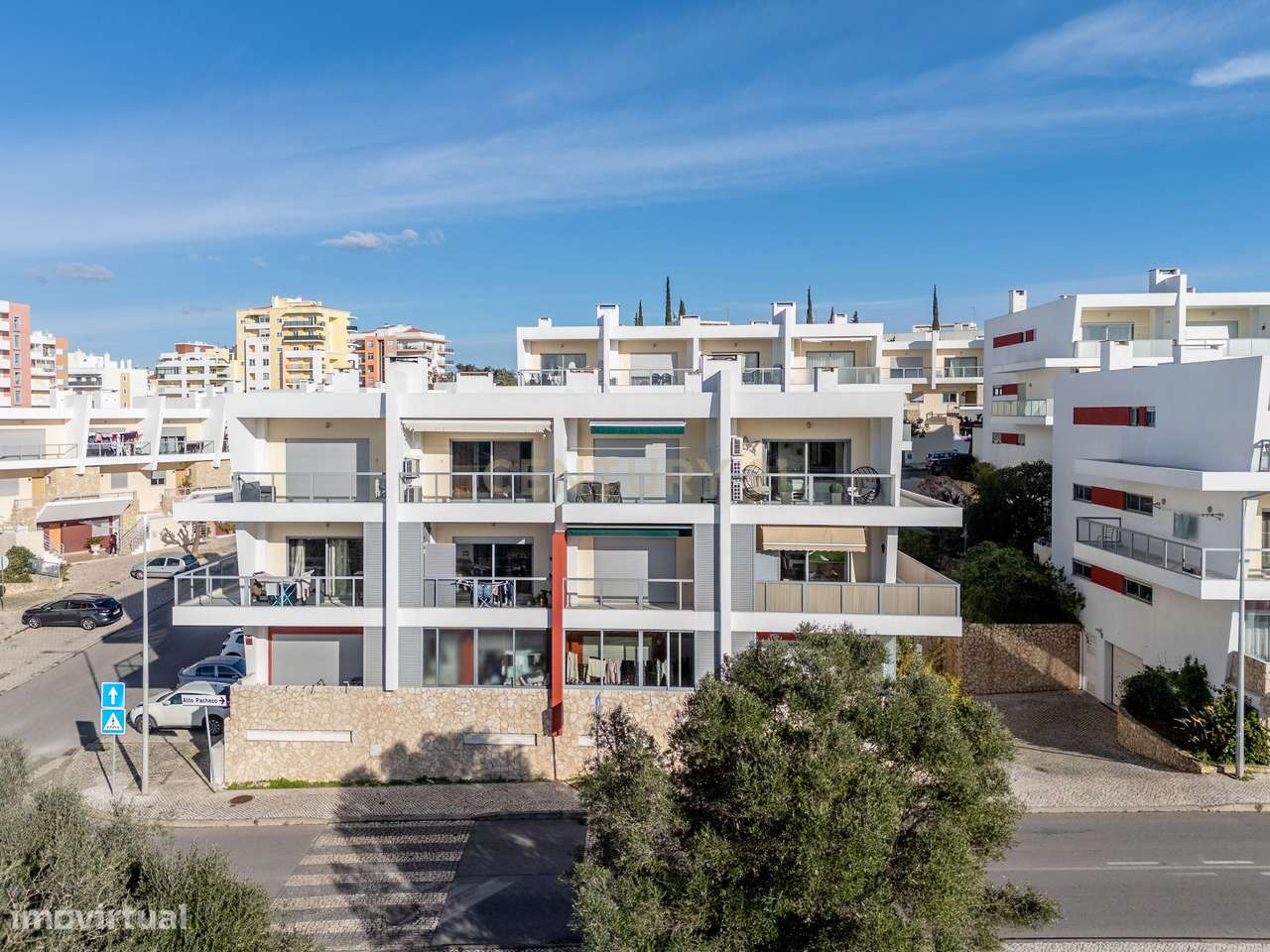 DUPLEX T2 DE CANTO COM AMPLAS VARANDAS E GARAGEM PERTO DA PRAIA!-39