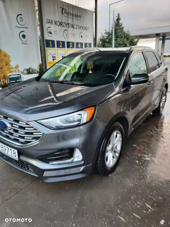 Ford EDGE - 2