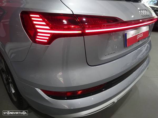 Audi e-tron 55 quattro S line - 32
