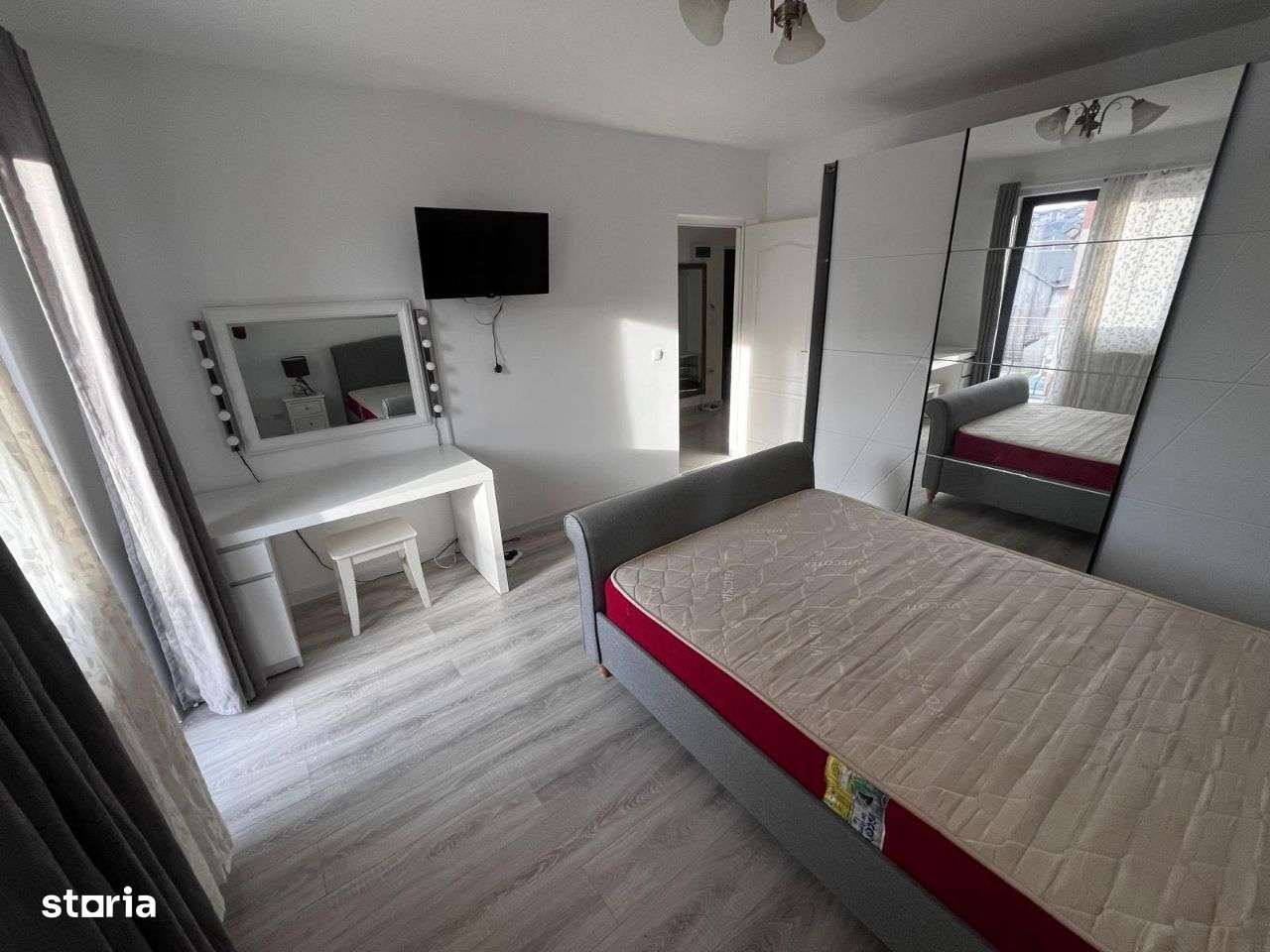 Apartament cu o camera de inchiriat - Imagine principală: 2/6