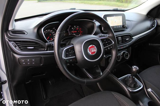 Fiat Tipo 1.6 MultiJet Lounge - 16