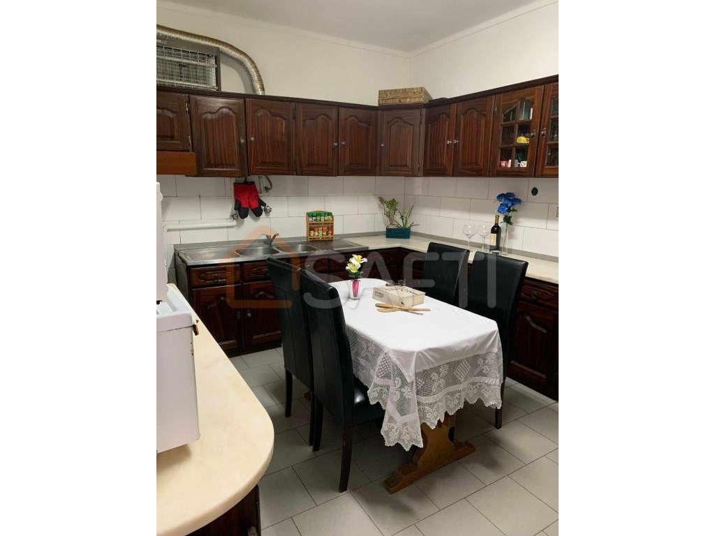 Vila Nova da Barquinha: Casa , Escritório e Alojamento Local num Só... - Grande imagem: 3/18