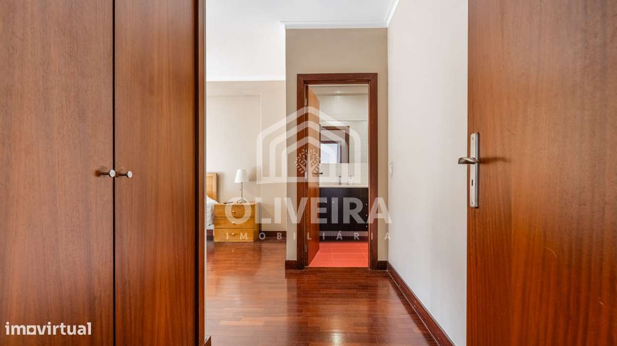 T3 Duplex com terraço em Nogueiró-8