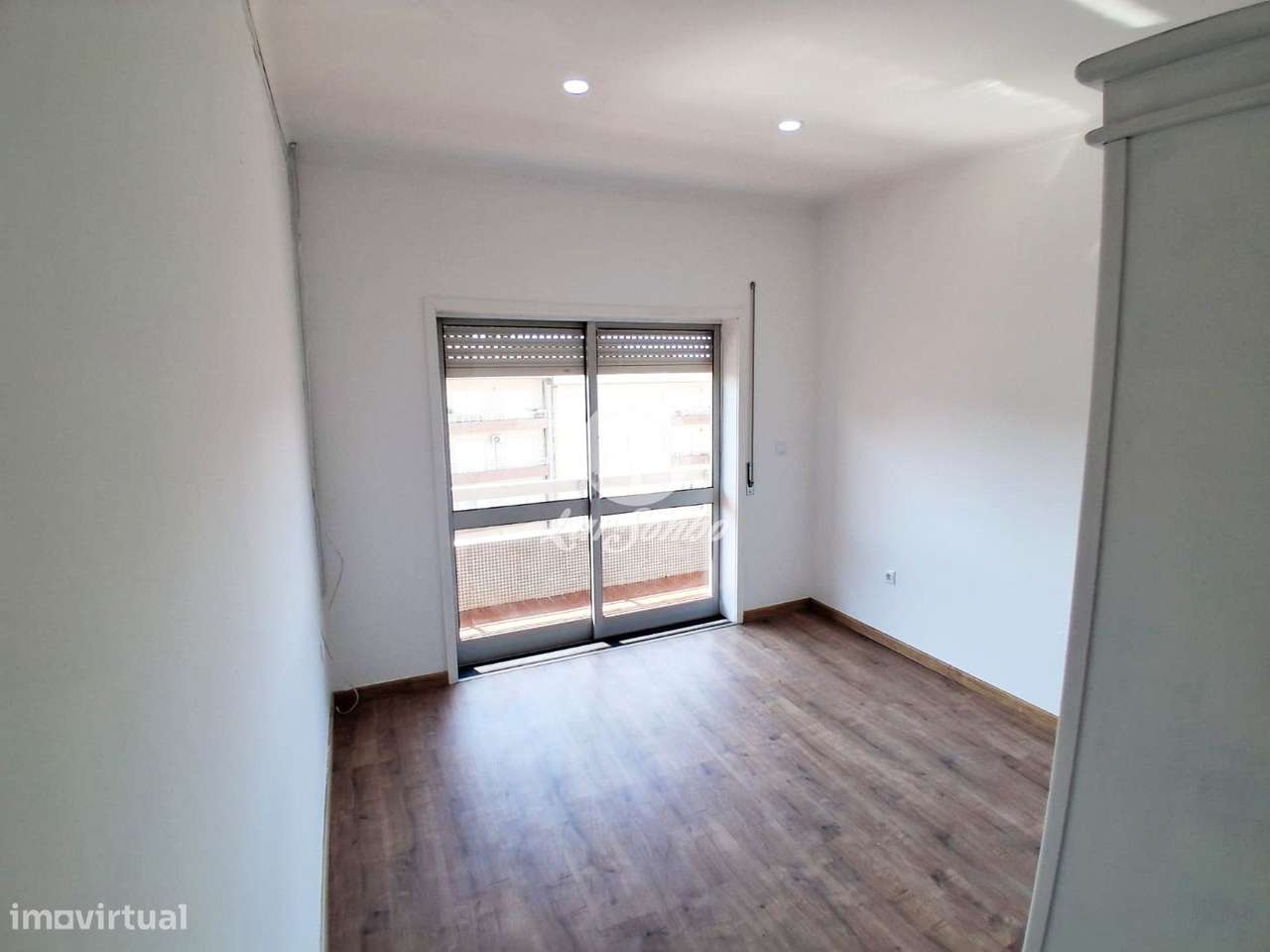 T3 Remodelado com 3 Frentes, Varandas, Elevador e Garagem | Fânzere...-7