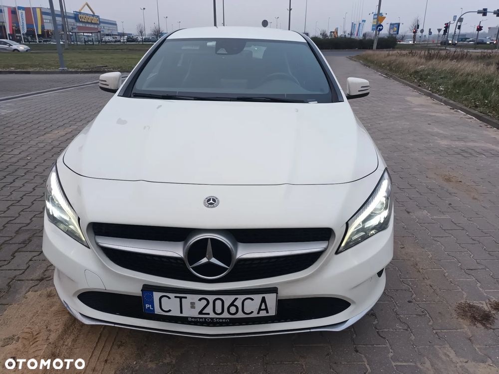 Mercedes - Benz CLA