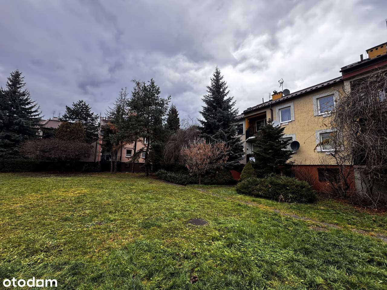 Dwupoziomowy MDM z garażem dzielnica Lisiniec-12