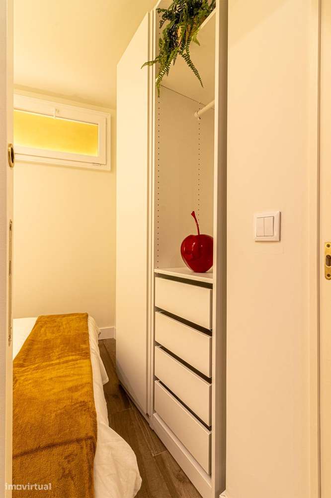 Apartamento T1+1 charmoso em Alfama-13