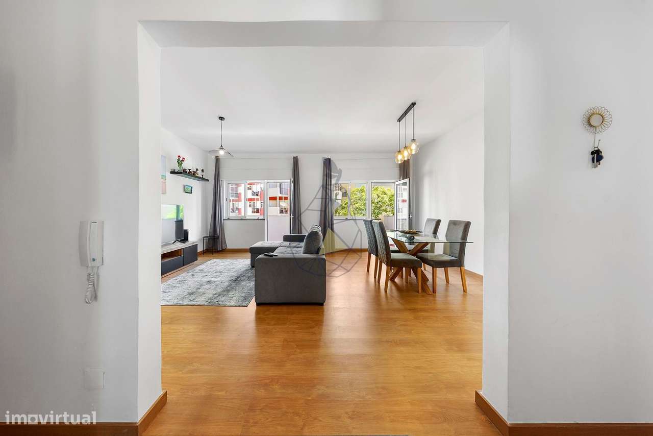 Apartamento T4  Totalmente Remodelado  e mobilado à venda na avenida 2 - Grande imagem: 4/40