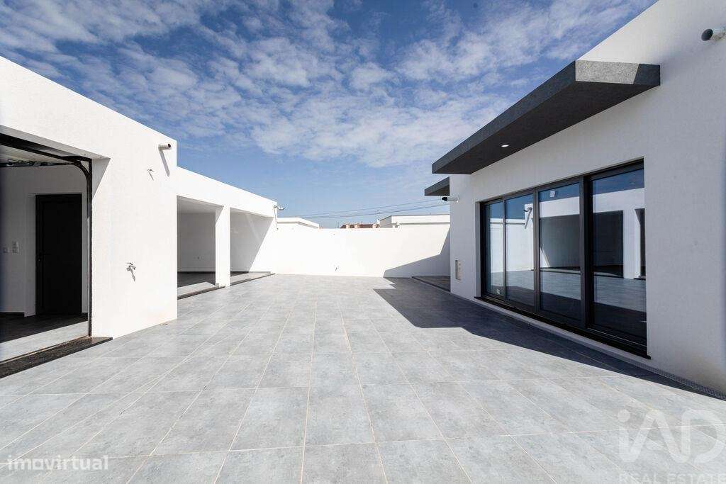 Casa / Villa T3 em Gafanha do Carmo de 300,00 m2 - Grande imagem: 5/29