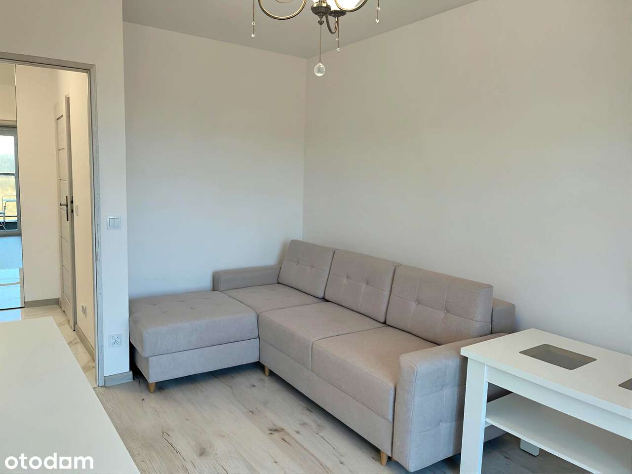 Przestronne 2 pokojowe mieszkanie z balkonem - Pełny obrazek: 3/7