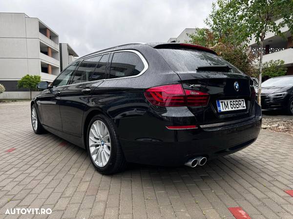 BMW Seria 5 525d xDrive Touring - 3