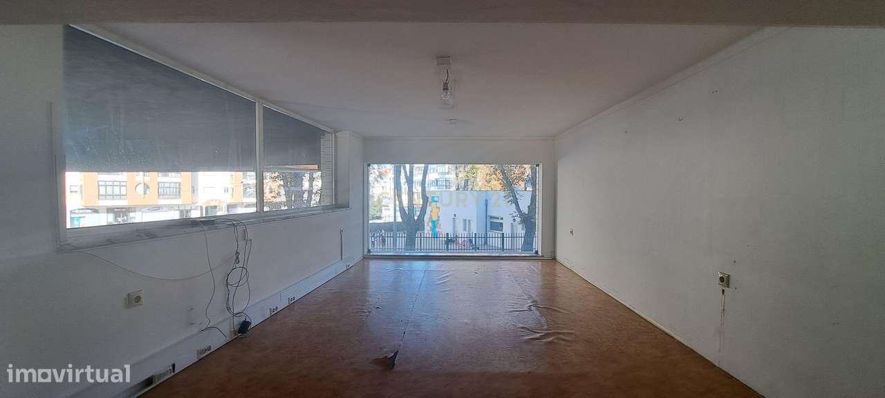 Loja localizada no centro da cidade de Viseu - Grande imagem: 2/6