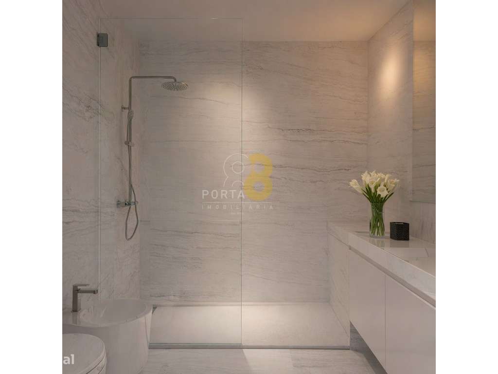 Apartamento T2 no coração da cidade do Porto-8