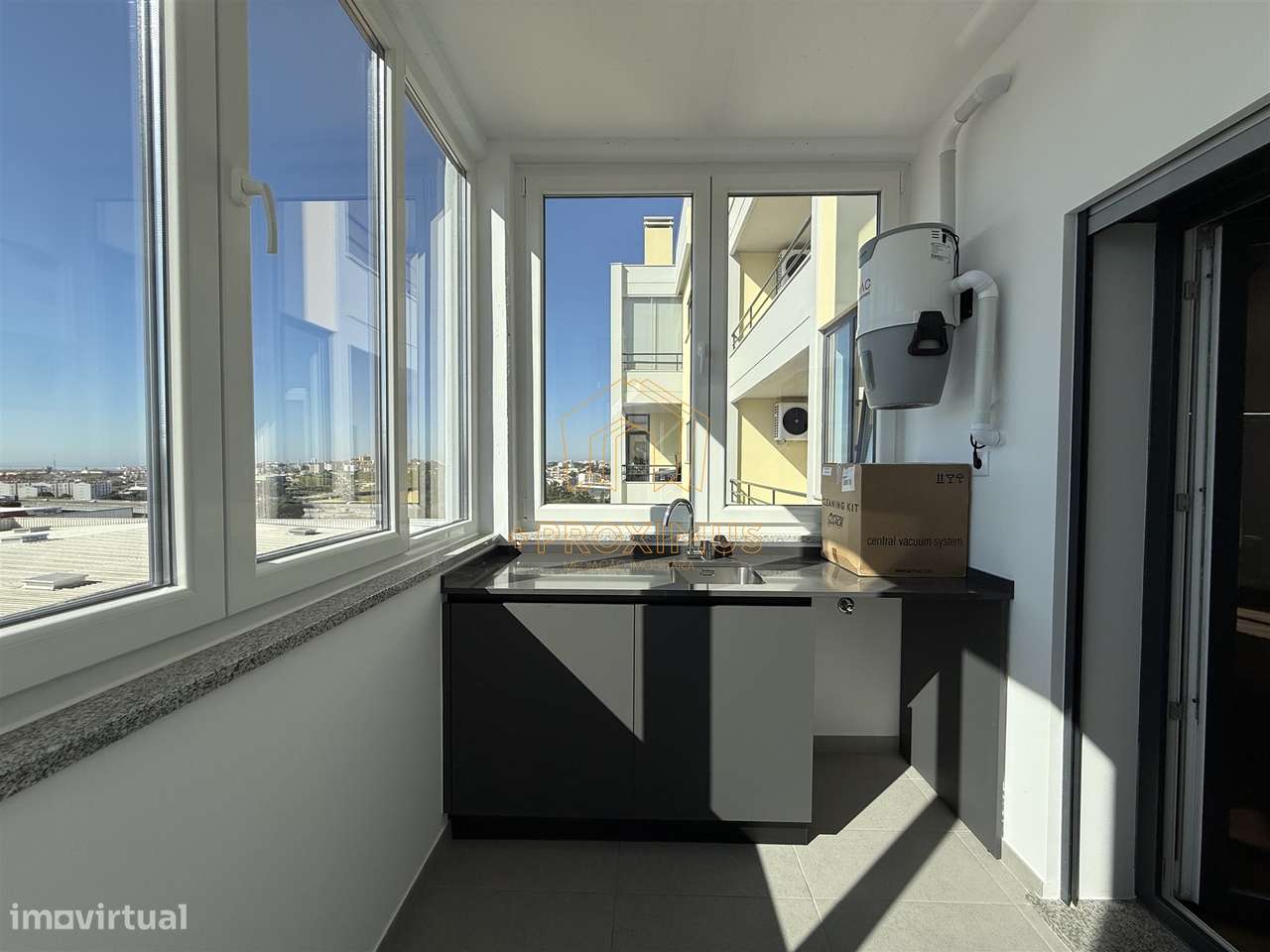 Apartamento T3 novo c/ garagem– Tavarede-14