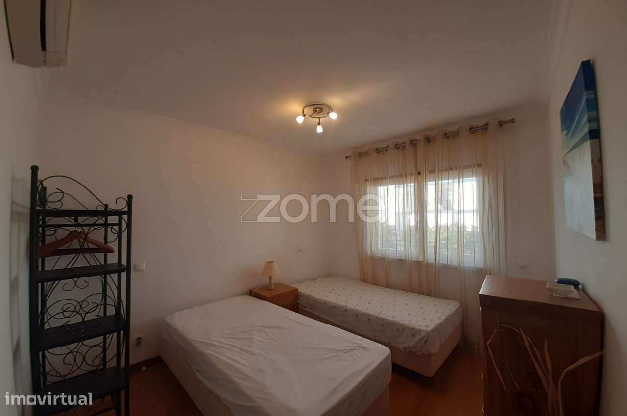 Arrenda-se T2 com Vista Mar, Terraço e Piscina - Grande imagem: 3/15